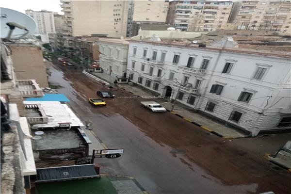 الإسكندرية تتعرض لأمطار غزيرة مصحوبة برياح 
