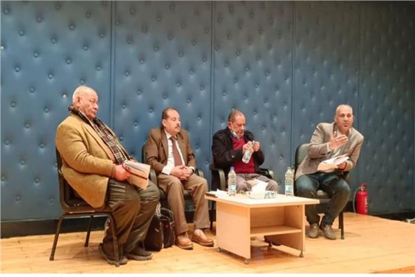 الجلسة البحثية الثالثة بمؤتمر إقليم القاهرة الثقافي 