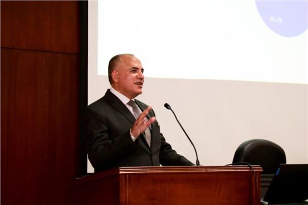  الدكتور محمد عبد العاطى وزير الموارد المائية