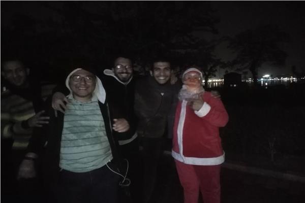  بابا نويل يشارك في الإحتفالات رأس السنة في أسيوط 