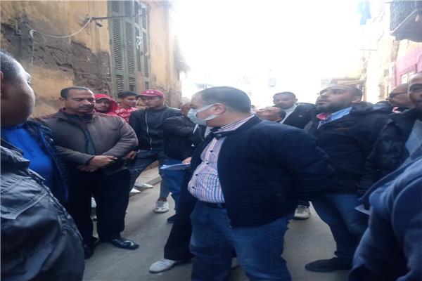 إصابة شخص إثر انهيار سقف عقار بالإسكندرية