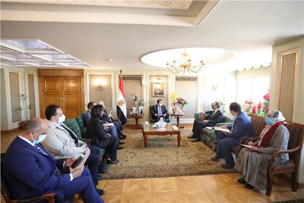 وزير التعليم العالى يبحث آليات التعاون العلمى مع السفير الألمانى بالقاهرة