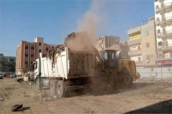 وحدة التدخل السريع ترفع ١٨٧الف طن قمامة من مدن  المحافظة 