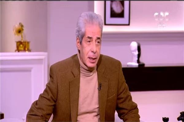الدكتور محمد بدوى أستاذ الأدب العربي الحديث بكلية الأداب
