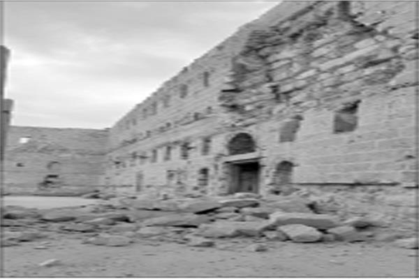 أقدم بناء حجرى مسيحى : سقوط أجزاء من الدير الأبيض بسوهاج