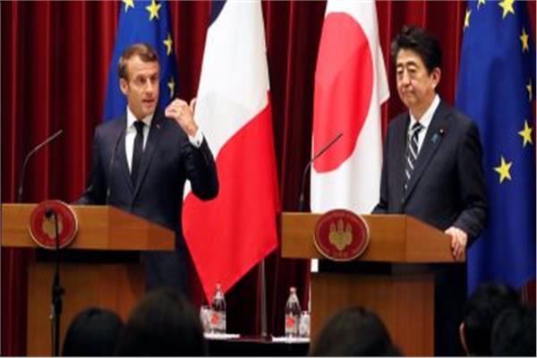 الرئيس الفرنسي ونظيره الياباني