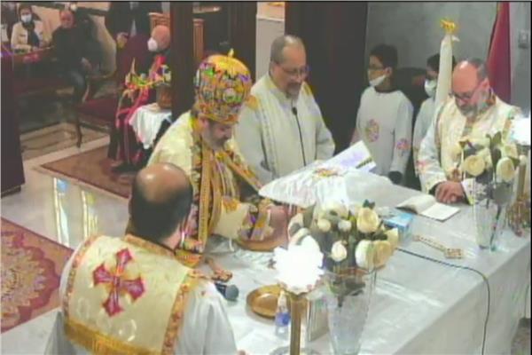 الأنبا توما يترأس القداس الاحتفالي في الذكرى الأولى لسيامته الأسقفية
