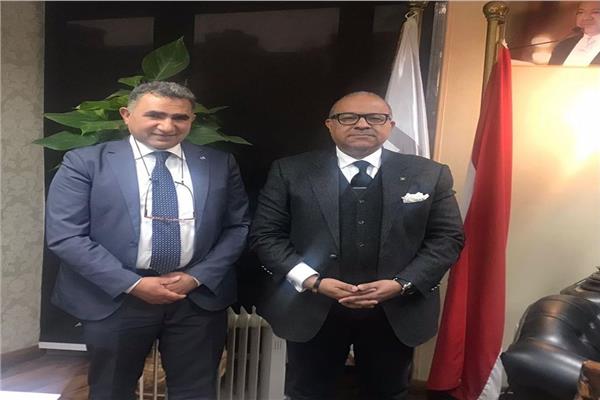  مساعد أول وزير التموين مع  رئيس اتحاد العمال المصريين في إيطاليا 