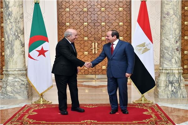 الرئيس السيسي ونظيره الجزائري