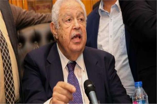 رجائي عطية نقيب المحامين ـ رئيس اتحاد المحامين العرب