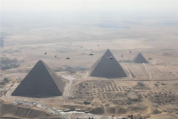 جانب من التدريب الجوي المشترك المصري الفرنسي