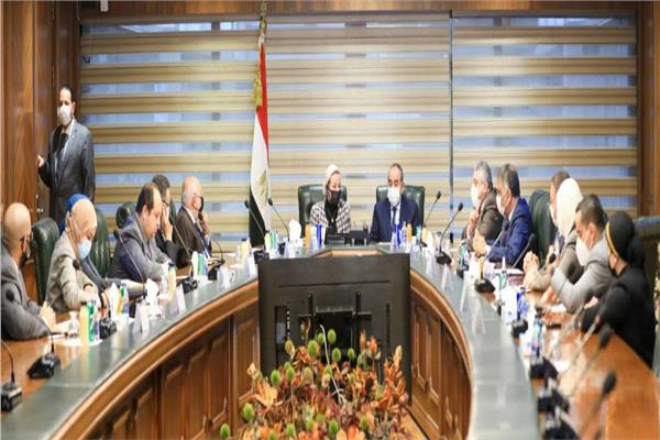 الإستعدادات  لإستضافة مصر لقمة التغير المناخي