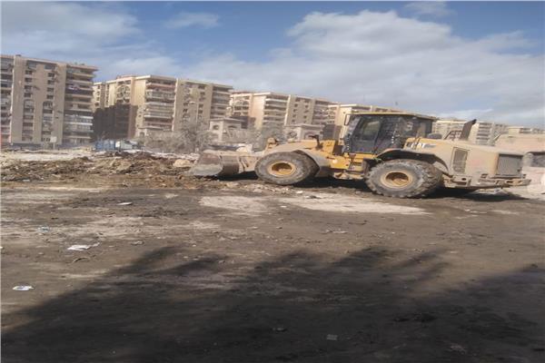 رفع ٢٠ طن مخلفات من منطقة شق الثعبان