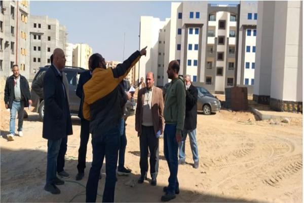 وزير الإسكان يتابع مشروعات سكن لكل المصريين