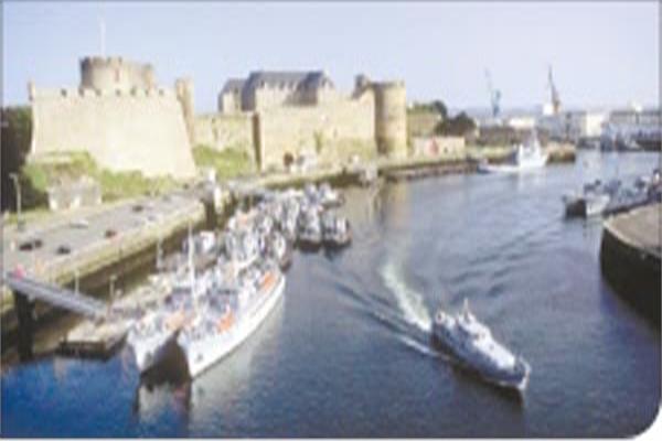  مدينة بريست واحدة من أكبر المدن البحرية الفرنسية مدينة بريست واحدة من أكبر المدن البحرية الفرنسية