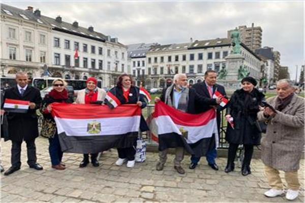 المصريون في بروكسيل يتوافدون أمام البرلمان الأوروبي