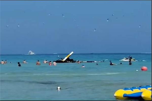 تحطم طائرة مروحية على شاطئ بفلوريدا