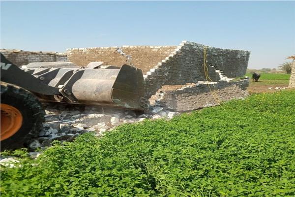 إزالة 426 حالة تعدي على الأراضي الزراعية و أملاك الدولة في بني سويف
