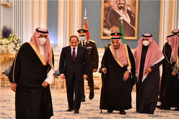 الملك سلمان بن عبد العزيز والرئيس عبد الفتاح السيسي