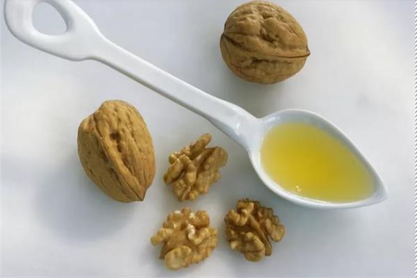 Nutritional facts about walnut oil and its health benefits