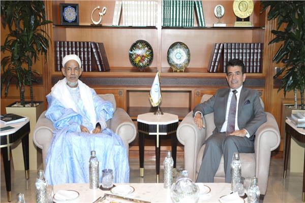 المدير العام للإيسيسكو يستقبل رئيس التجمع الثقافي الإسلامي في موريتانيا