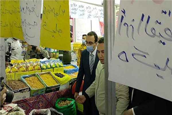 نائب محافظ الإسماعيلية يفتتح معرض «أهلا رمضان»