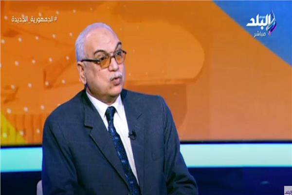  الدكتور عباس الشناوي رئيس قطاع الخدمات والمتابعة بوزارة الزراعة