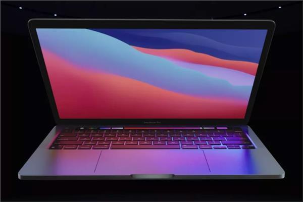Apple develops new models of computers (MacBook Air)
