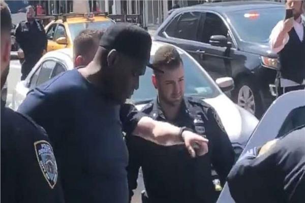 شرطة نيويورك لحظة القبض علي فرانك جيمس 