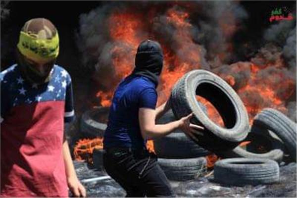 اندلاع مواجهات عنيفة بين فلسطينيين وقوات الاحتلال بكفر قدوم