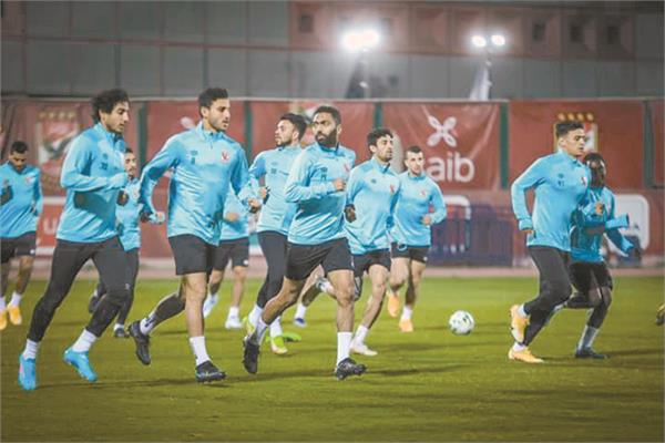 استعدادات جادة للاعبي الأهلي لمواجهة الرجاء المغربي في ذهاب ربع نهائي دوري أبطال أفريقيا
