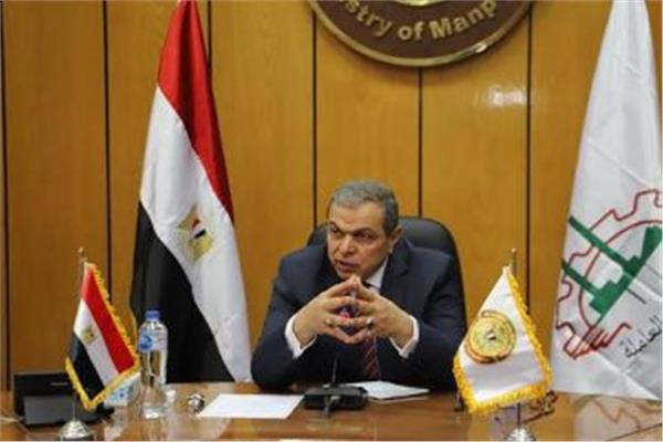 محمد سعفان وزير القوى العاملة لـ «أخبار اليوم »:لاتهاون مع مؤسسات القطاع الخاص