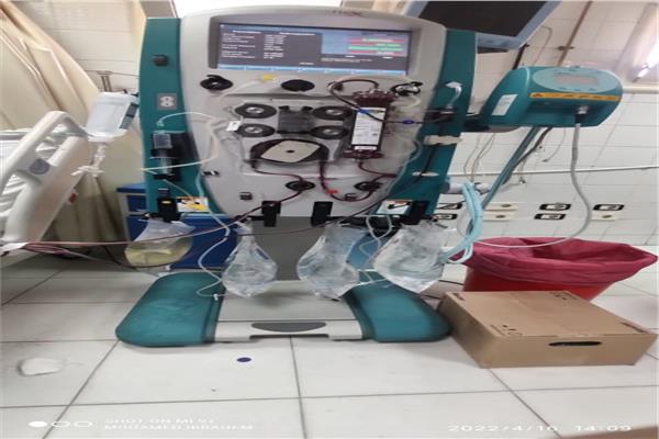 بدء تشغيل ماكينة الغسيل الدموي بريزما لمريض يبلغ من العمر ٦٥ عاما 