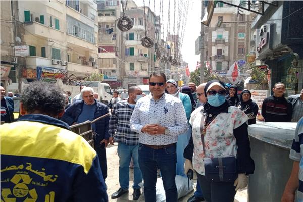 أحياء الإسكندرية تشن حملات موسعة على الأسواق