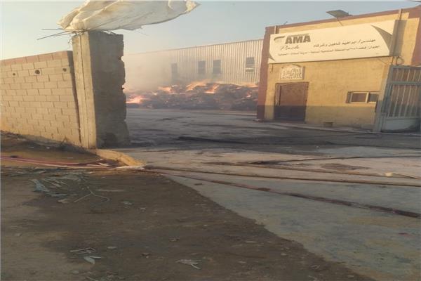 حريق مروع باحد مصانع انتاج الورق