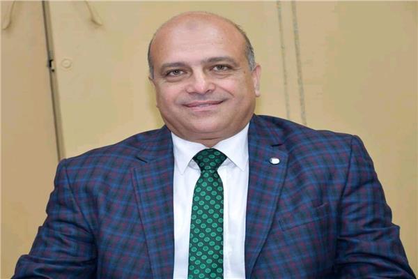 أحمد عفيفي وكيل الوزارة رئيس الادارة المركزية للبرلمان