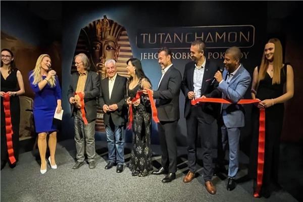 Zahi Hawass inaugurates the “King Tutankhamun Reproductions Exhibition” in the Czech Republic