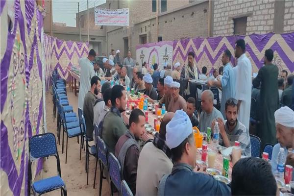 كنيسة اولاد سلامة بسوهاج  تنظم افطار جماعى للمسلمين والاقباط