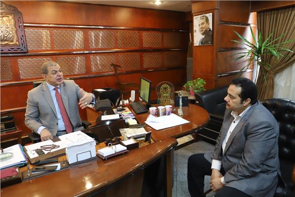 محمد سعفان وزير القوى العاملة يتحدث لمحرر "بوابة أخبار اليوم"
