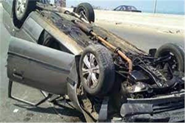  إصابة 3 في حادث انقلاب سيارة ملاكي بطريق المريوطية 