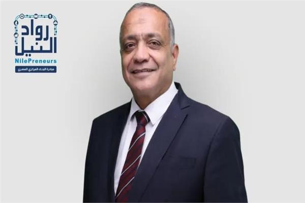  الدكتور أحمد حسني مدير برنامج مراكز خدمات تطوير الأعمال بمبادرة رواد النيل