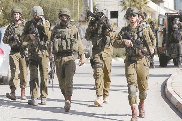 قوات الاحتلال الاسرائيلى خلال دورية بأنحاء الضفة المحتلة (صورة من الانترنت)