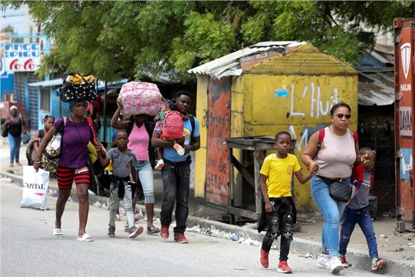 فرار آلاف السكان من عاصمة هايتي 