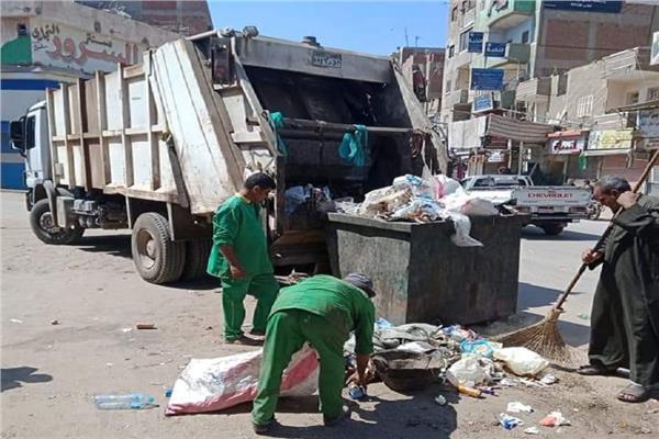  حملات نظافة ورفع تجمعات القمامة 