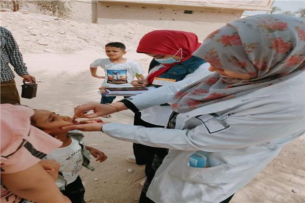  إنطلاق 1426 فريق لتطعيم الأطفال ضد شلل الأطفال بقنا