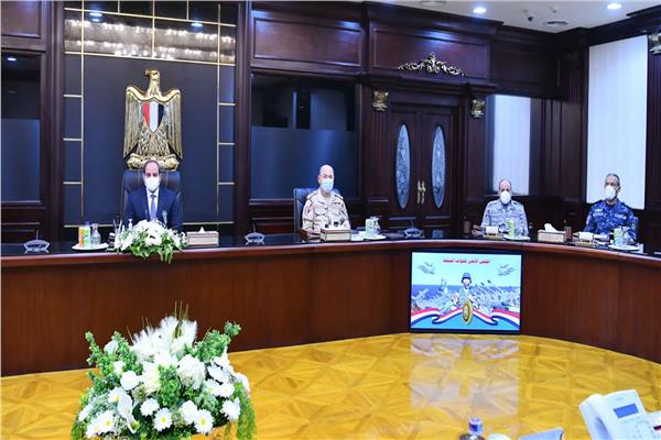 الرئيس السيسي خلال الاجتماع مع المجلس الأعلى للقوات المسلحة
