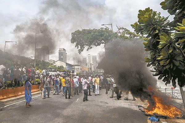 مظاهرات عنيفة شهدتها العاصمة كولومبو           