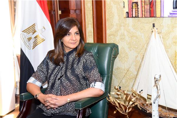 وزيرة الهجرة السفيرة نبيلة مكرم