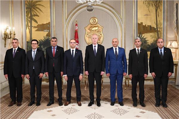 أعضاء هيئة الانتخابات الجديدة بتونس يؤدون اليمين الدستورية أمام الرئيس قيس سعيد