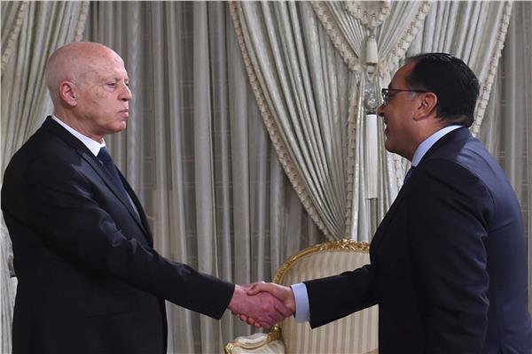 الرئيس التونسي يستقبل د.مصطفى مدبولي 